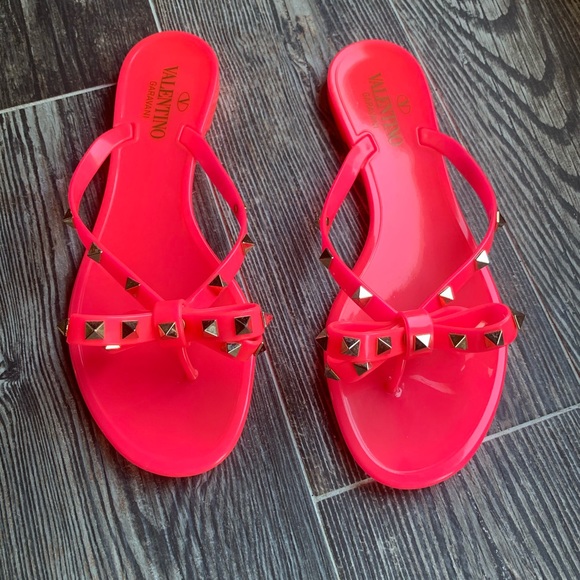 pink valentino jelly sandals